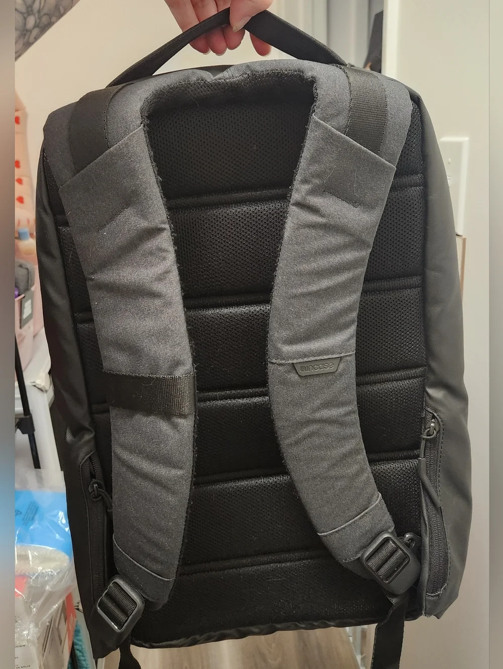 Incase Laptop Backpack - Picture 3 of 4